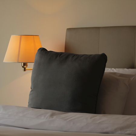 Plaza Hotel Beirut Bagian luar foto