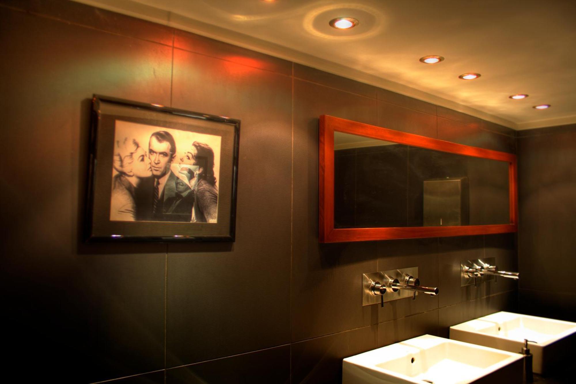 Plaza Hotel Beirut Bagian luar foto